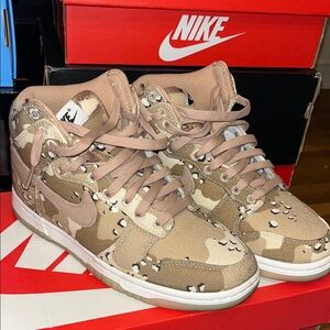 Nike Dunk Tan Camo High-Top Sneakers